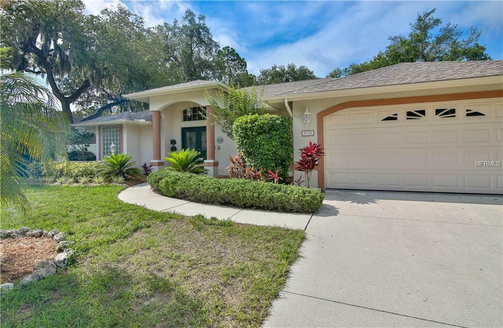 Property Photo:  5720 Bent Oak Drive  FL 34232 