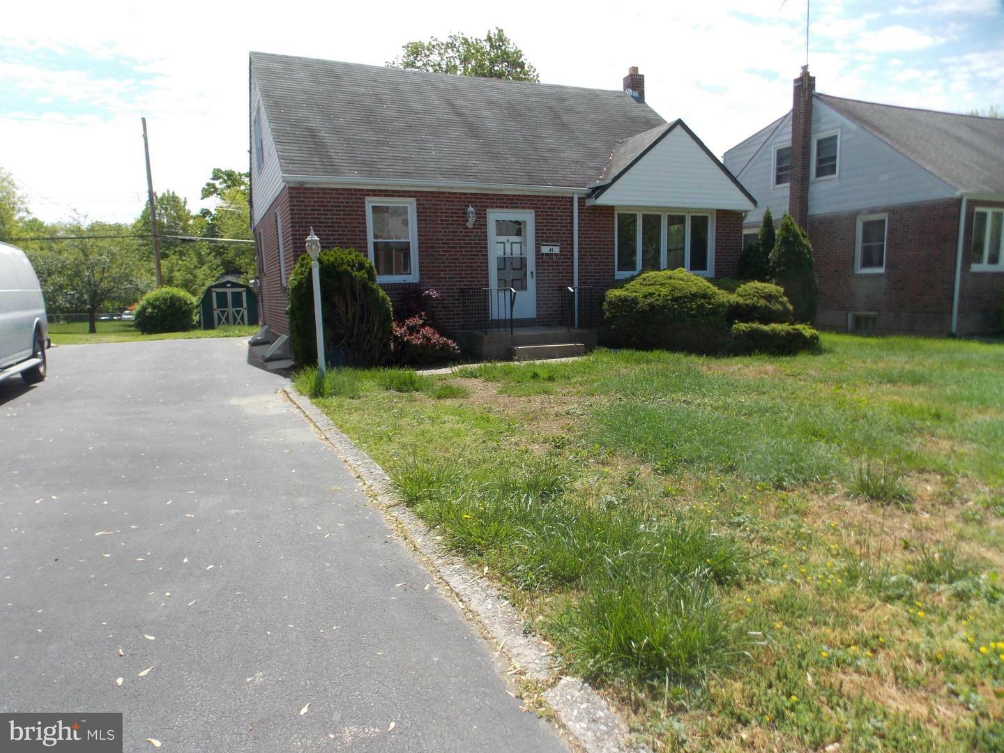 Property Photo:  41 S Malin Road  PA 19008 