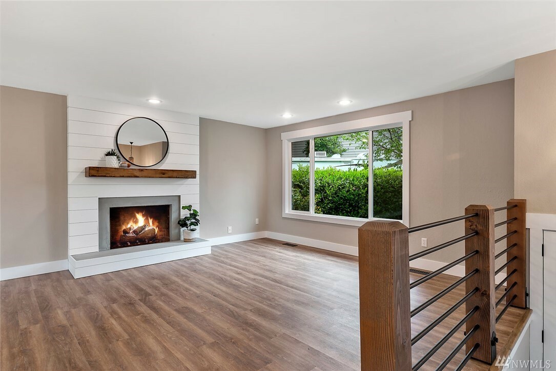 Property Photo: 224 218th Place SW WA 98021