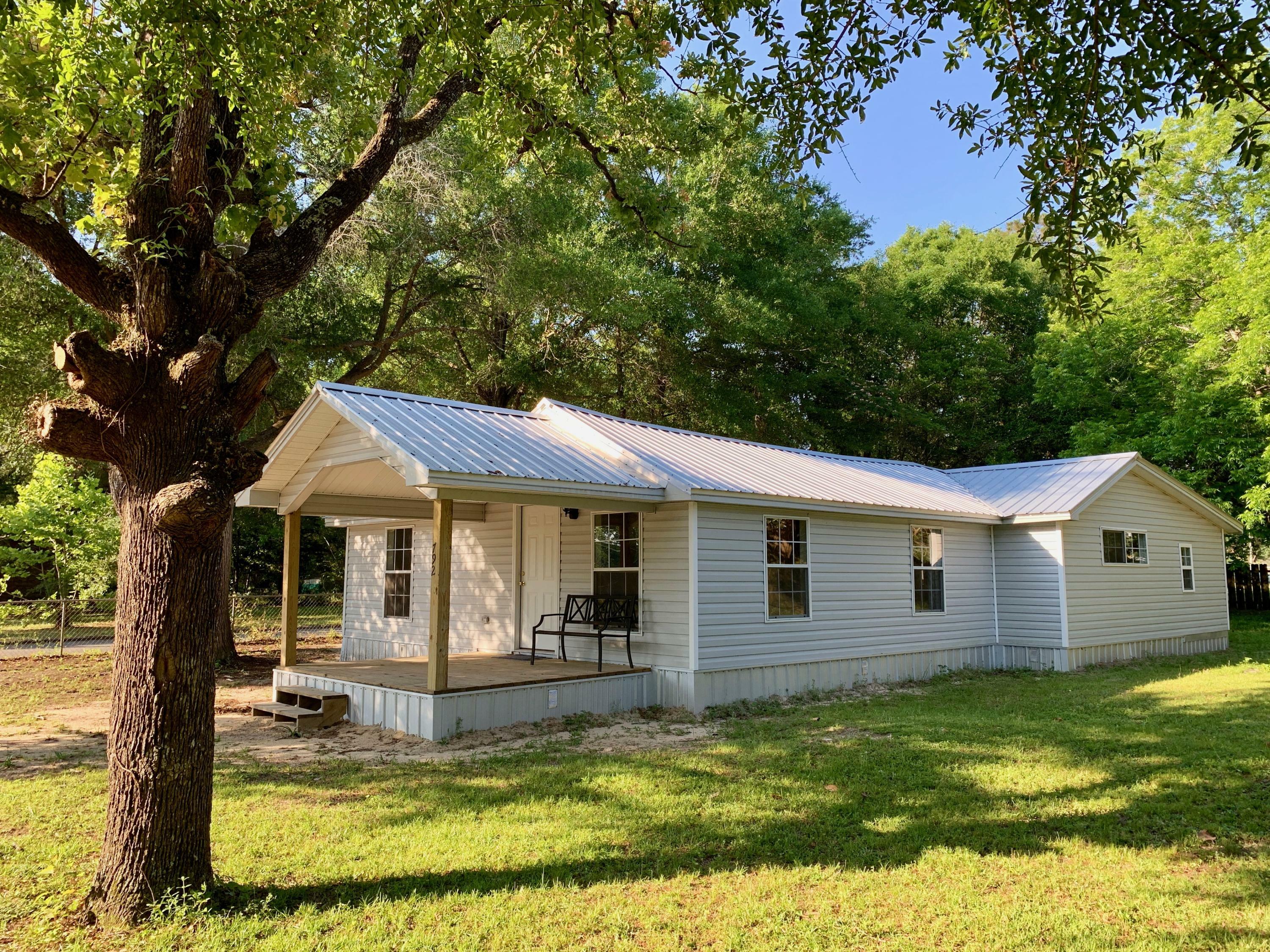 Property Photo:  792 Amos Street  FL 32539 