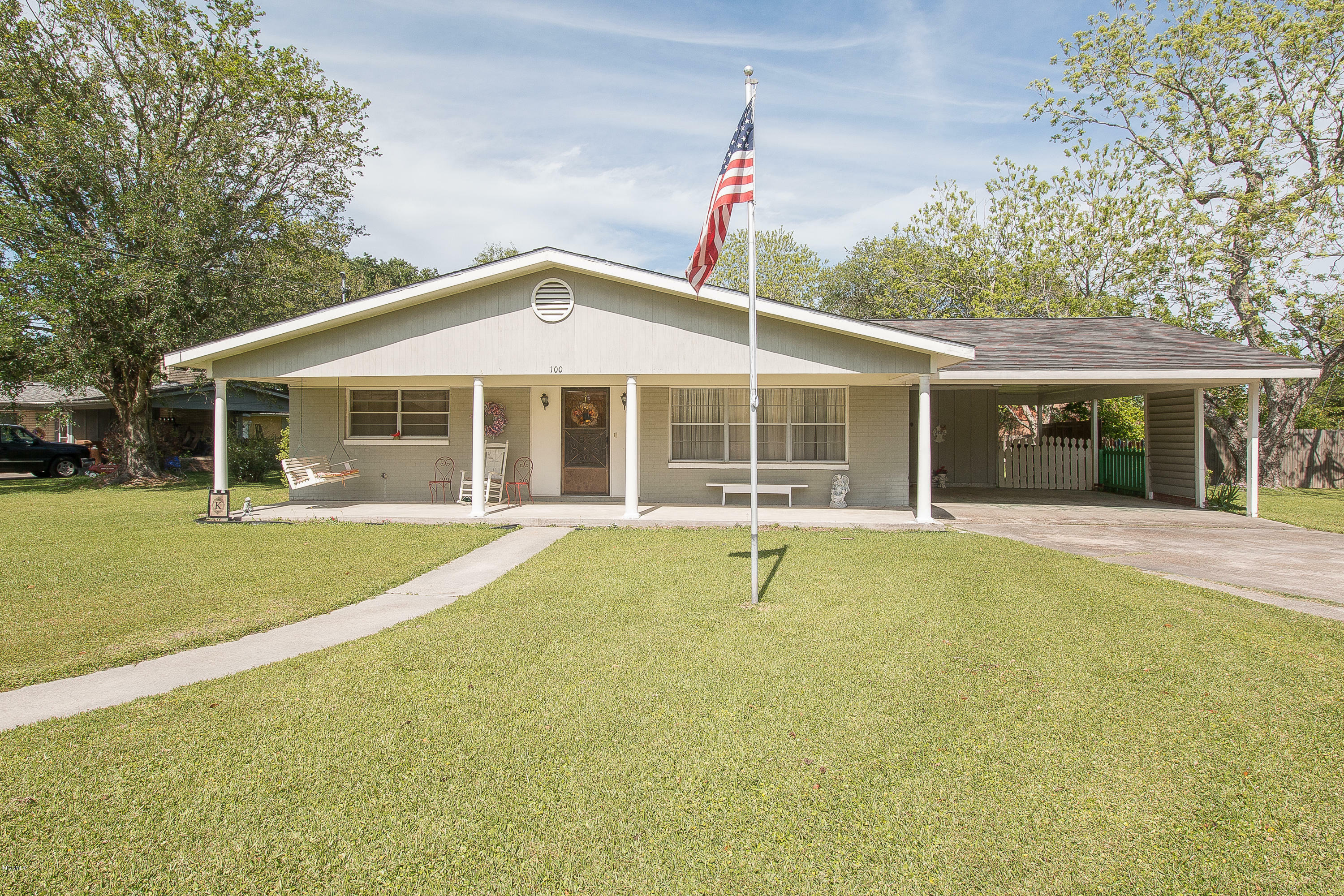 Property Photo:  100 Clower Avenue  MS 39560 