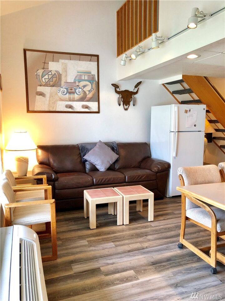 Property Photo: 8903 Crescent Bar Road NW 104 WA 98848