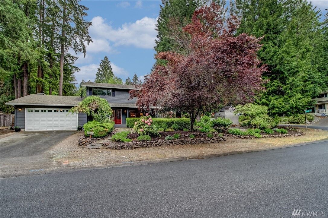 Property Photo:  19612 NE 162nd St  WA 98077 