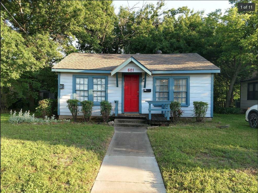 Property Photo:  601 W Congress Street  TX 76201 