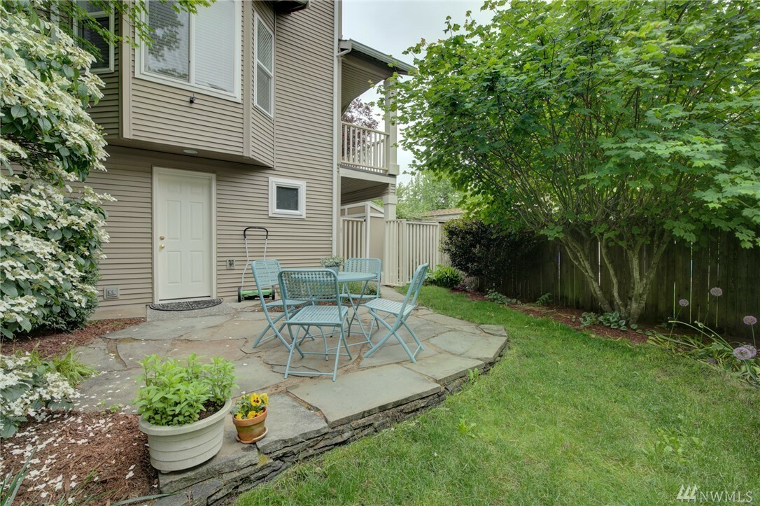 Property Photo:  710 N 94th St A  WA 98103 