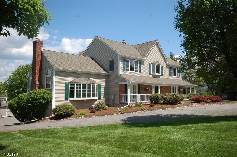 Property Photo: 49 Country Acres Dr NJ 08827