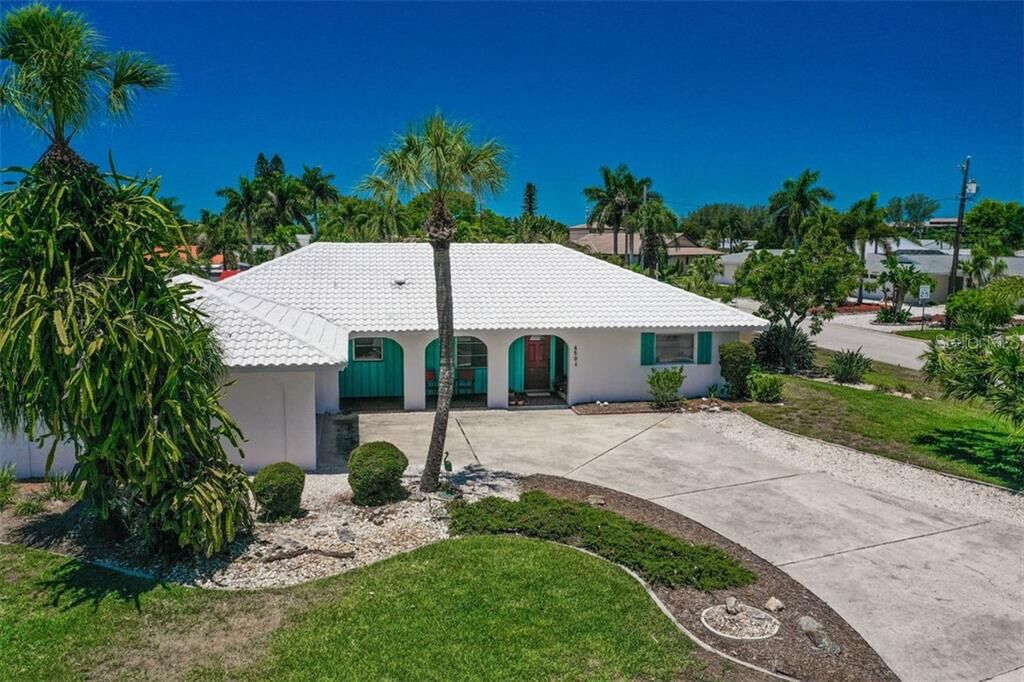 Property Photo: 4504 Coral Boulevard FL 34210