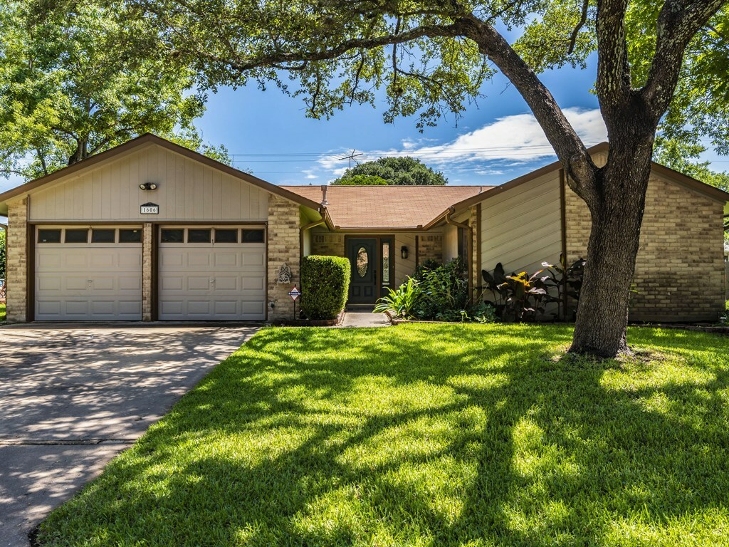 Property Photo:  1606 Woodgreen Drive  TX 78681 