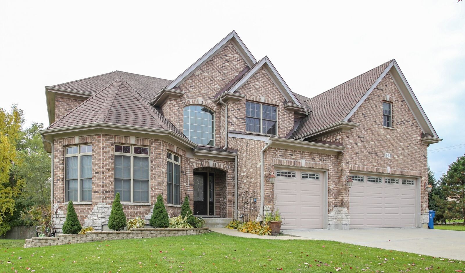 Property Photo:  1685 West Prescott Place  IL 60101 