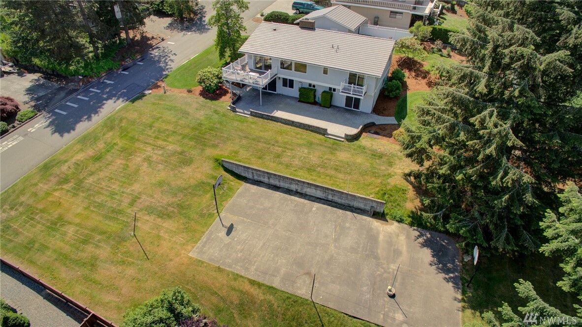 Property Photo: 9710 NE 139th St. WA 98034