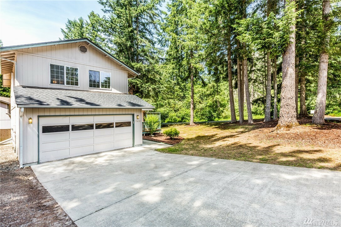 Property Photo:  17603 Pond View Ct SE  WA 98597 