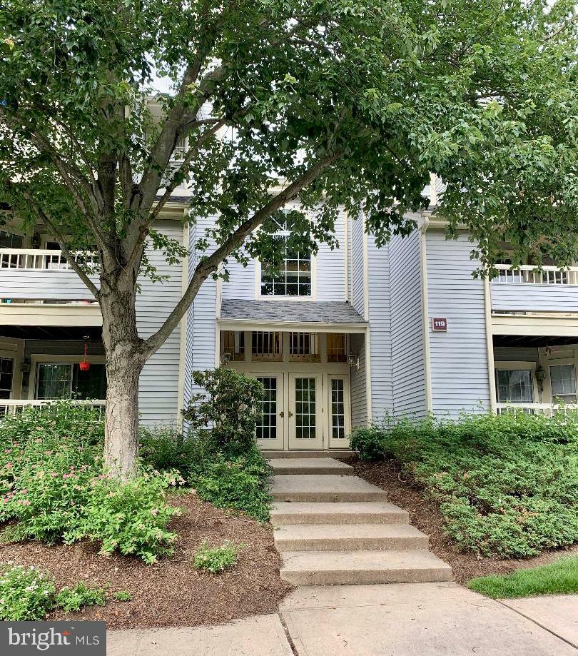 Property Photo: 119 Commonwealth Court 7 NJ 08540