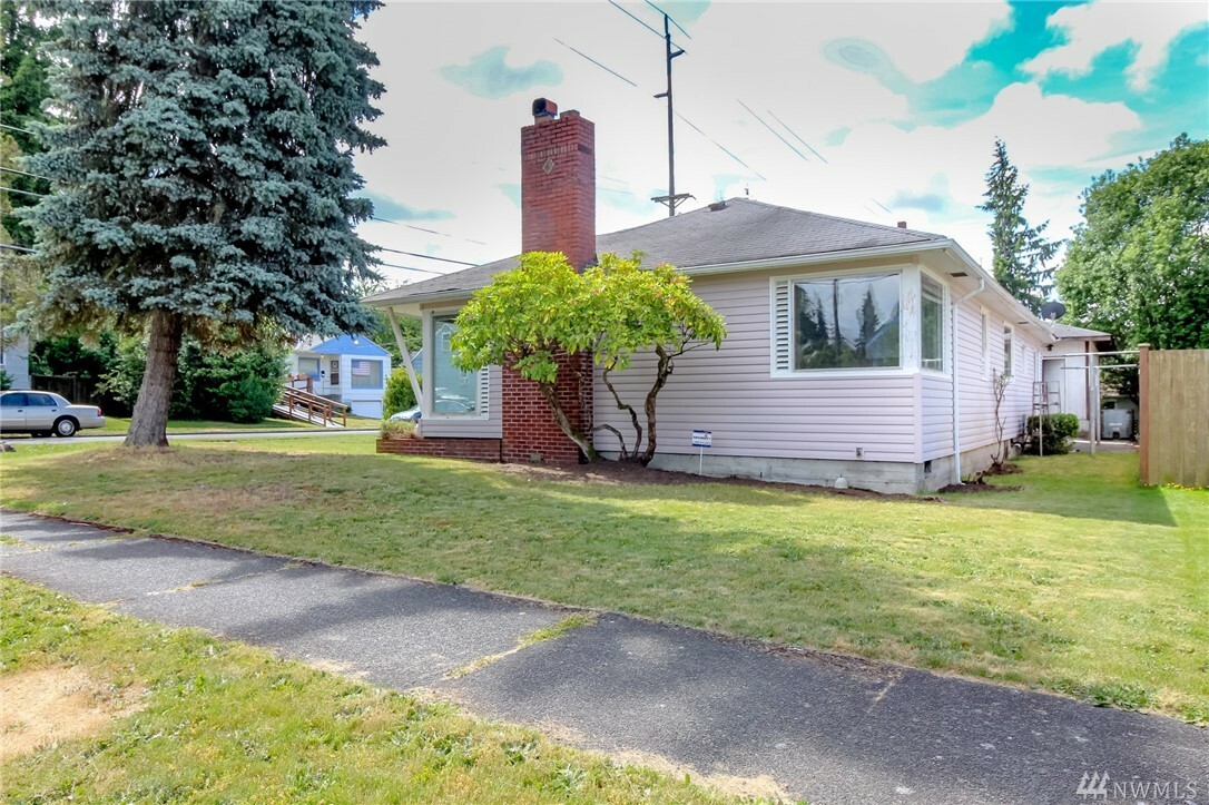 Property Photo:  902 S Verde St  WA 98405 