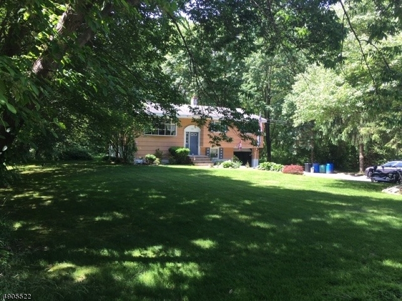 Property Photo:  29 Schofield Rd  NJ 07480 