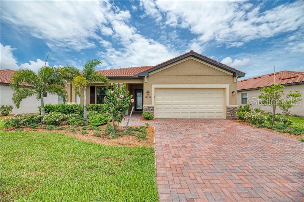 Property Photo: 10466 Medjool Drive FL 34293