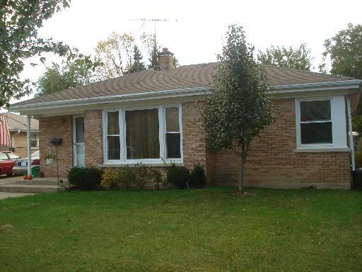 Property Photo:  1024 Ridge Road  IL 60035 