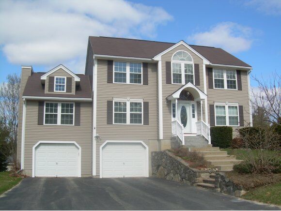 Property Photo:  12 Wintergreen Drive  NH 03054 