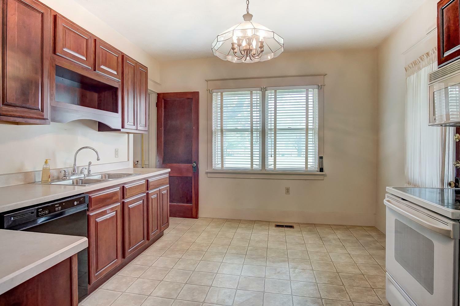 Property Photo:  1038 Central Avenue  OH 45342 