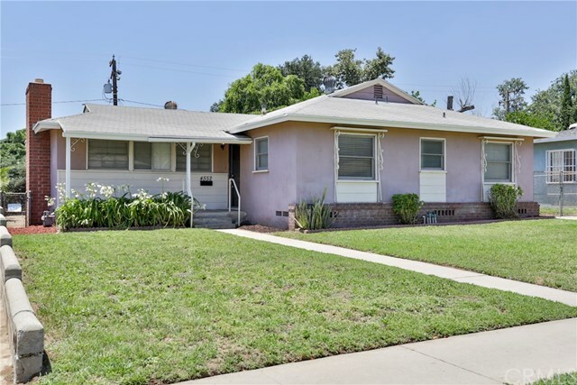 Property Photo:  4552 N Mountain View Avenue  CA 92407 