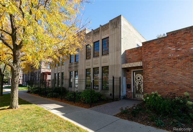 Property Photo: 627 W Alexandrine #3 Street MI 48201