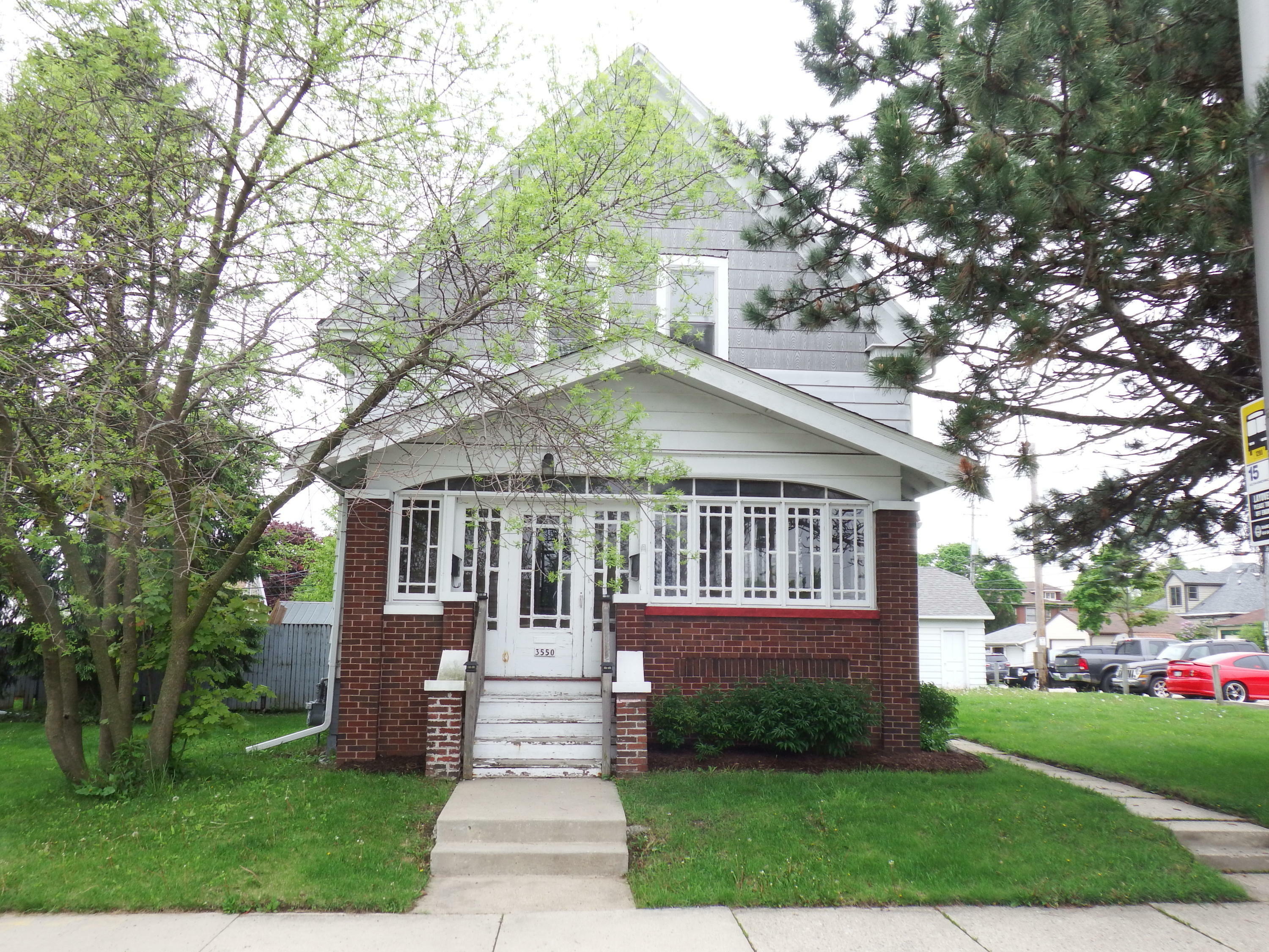 Property Photo: 3550 E Plankinton Ave WI 53110