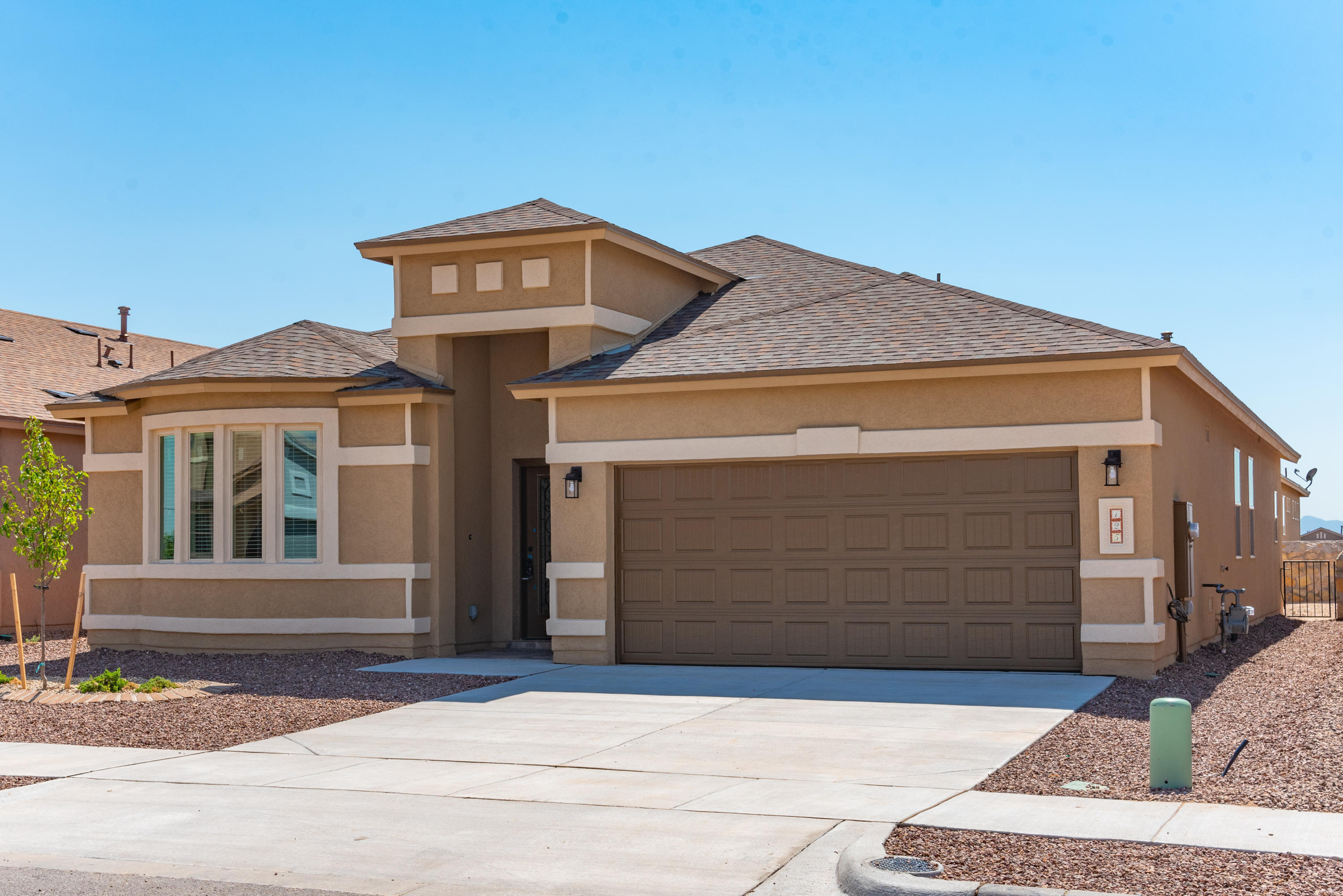 Property Photo:  125 N Manzanita Drive  TX 79928 