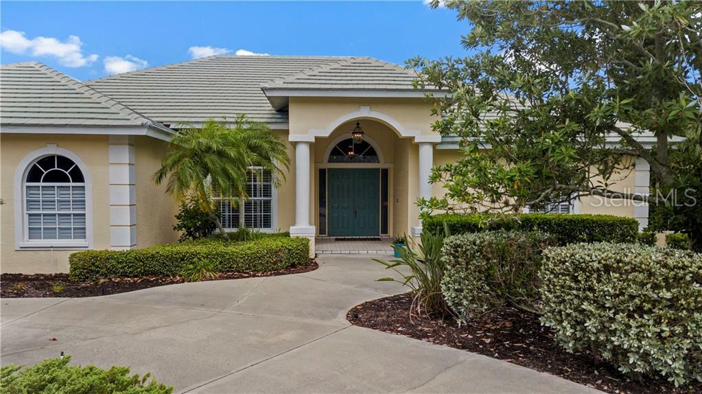 Property Photo:  7006 River Club Boulevard  FL 34202 