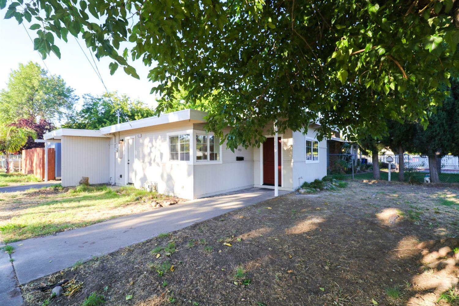 453 Lampasas Avenue  Sacramento CA 95815 photo