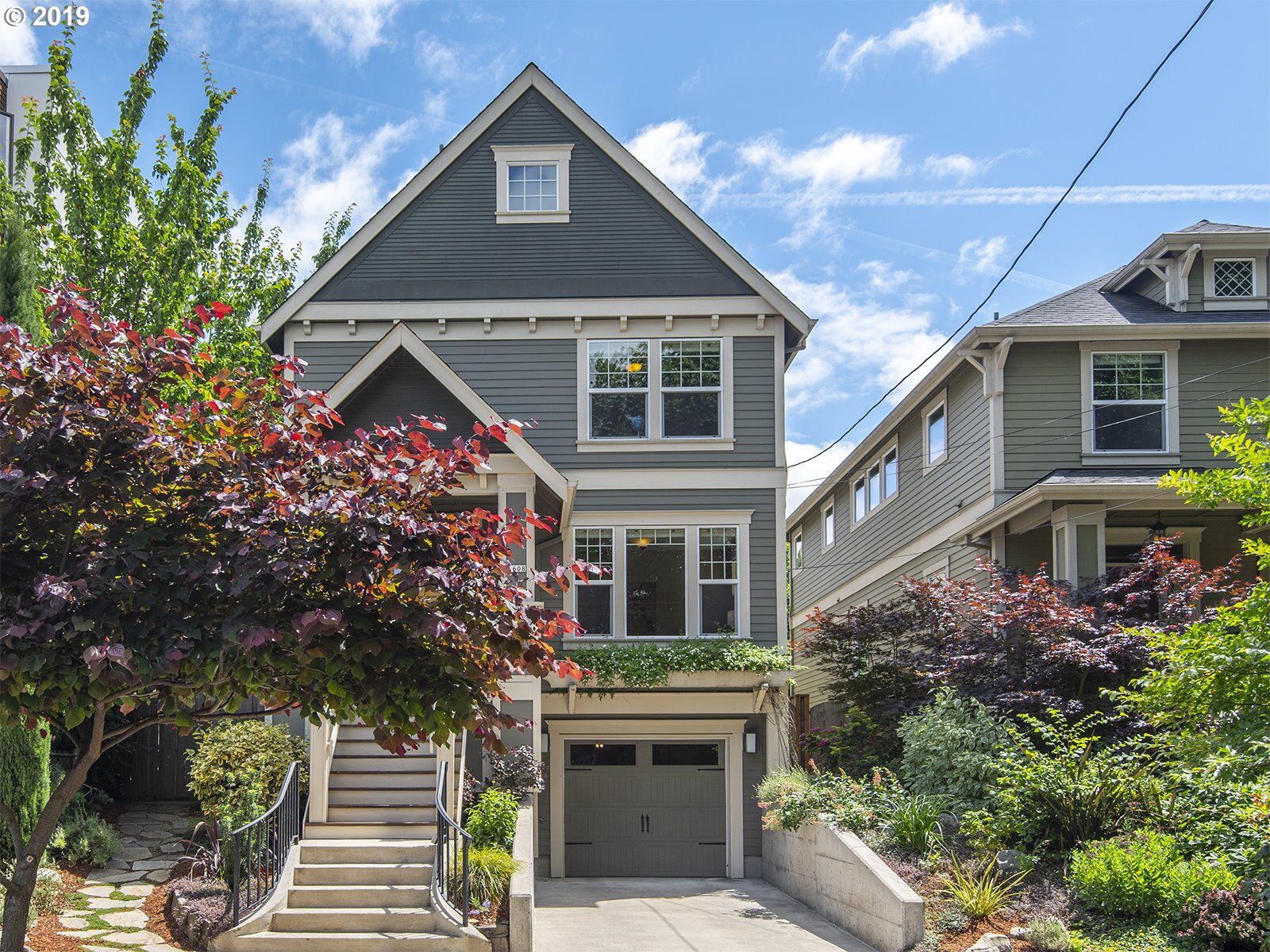 Property Photo: 1608 SE 20th Ave OR 97214