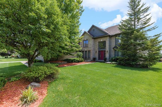 Property Photo:  345 Cross Creek Boulevard  MI 48306 