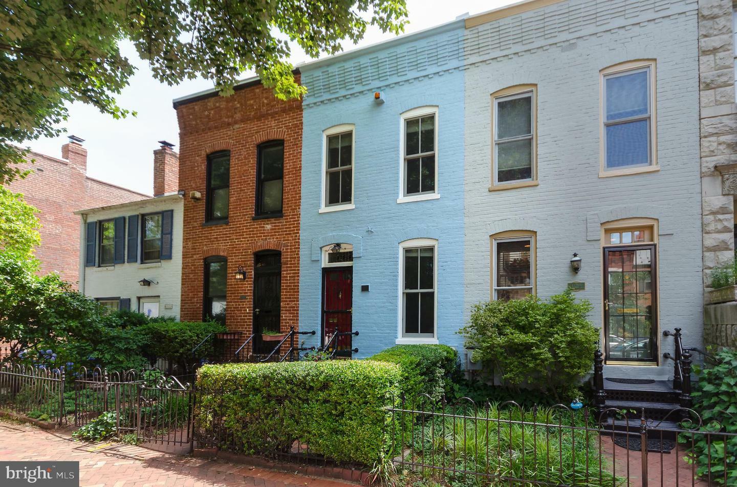 Property Photo: 122 10th Street SE DC 20003