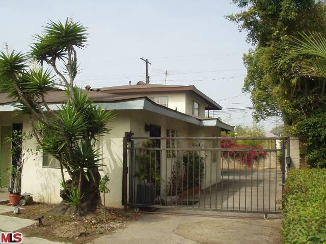 Property Photo:  1245 1/2 S Highland Ave  CA 90019 