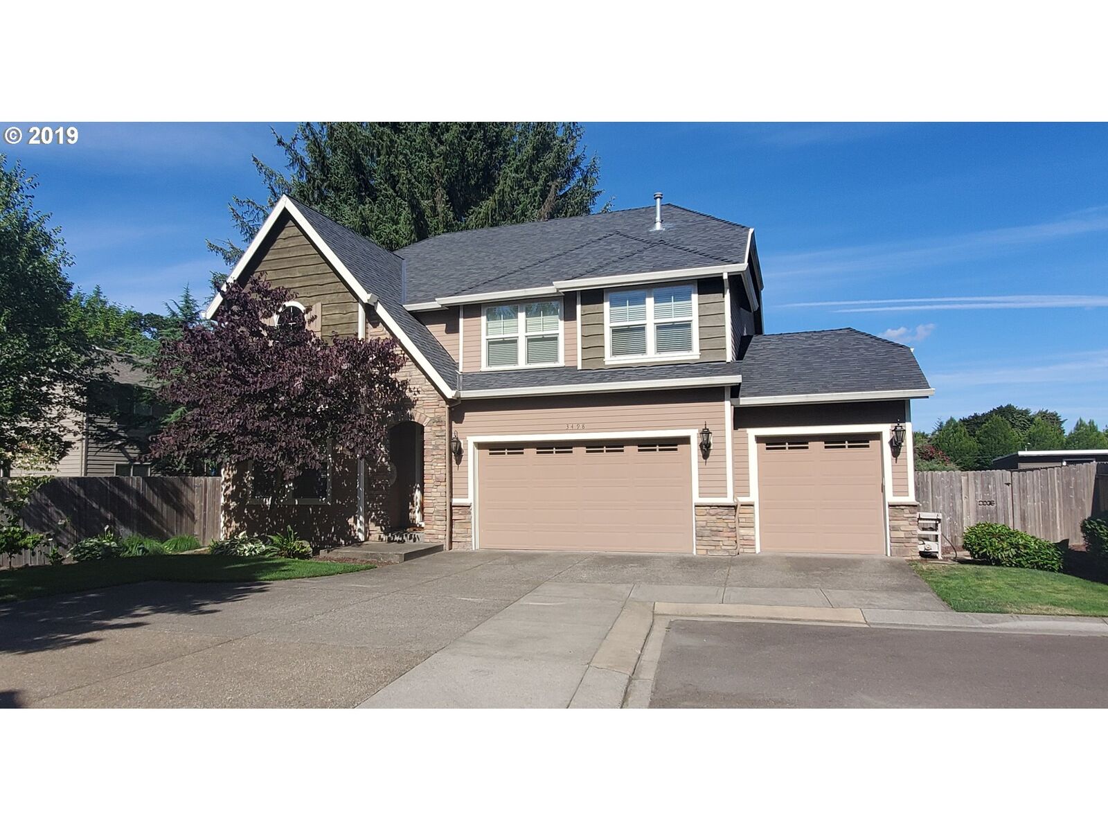 Property Photo:  3498 NW 2nd Ct  OR 97124 