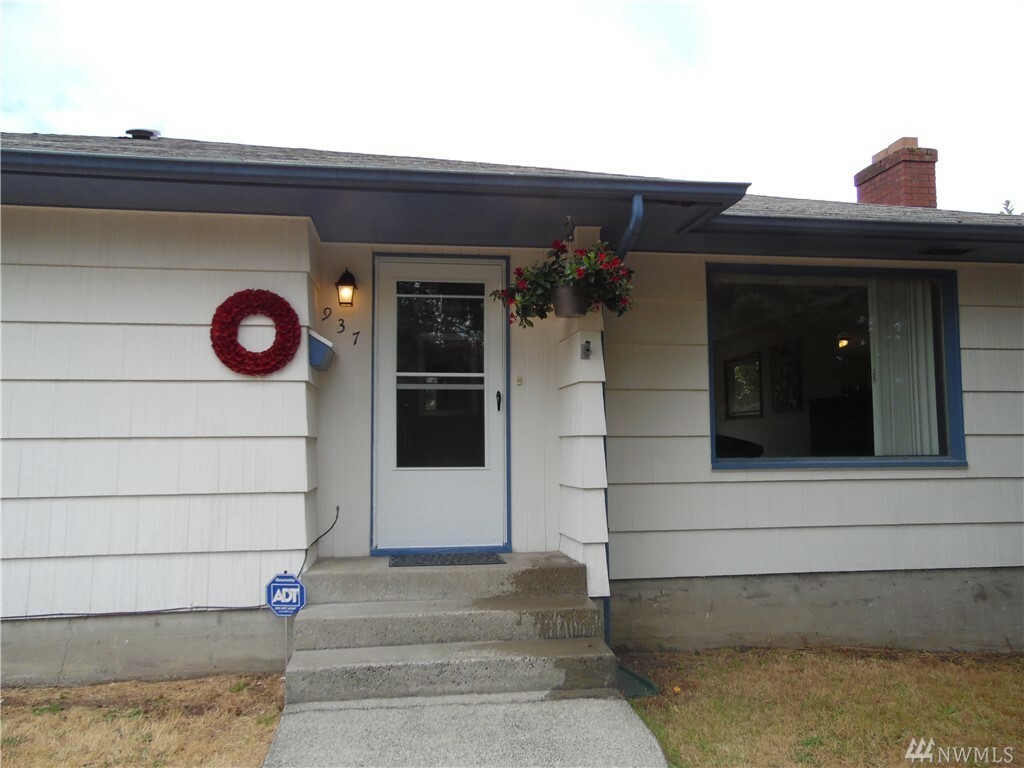 Property Photo:  937 E 51st St  WA 98404 