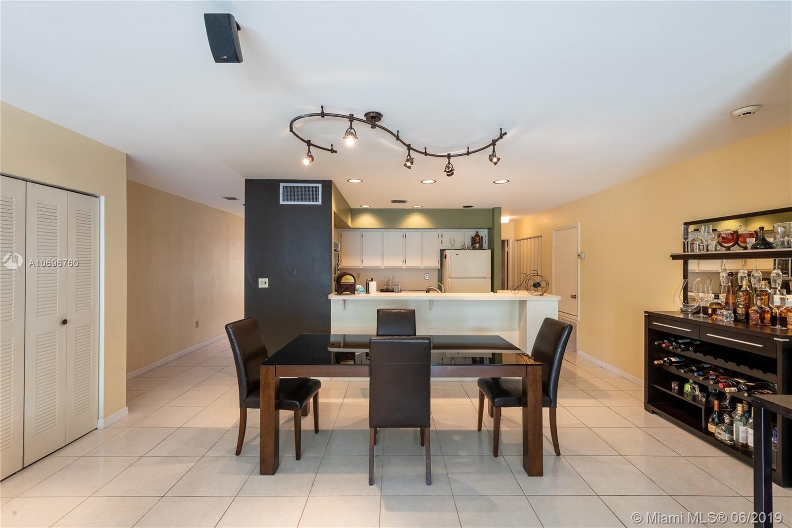 Property Photo: 15313 W Loch Isle Dr W FL 33014
