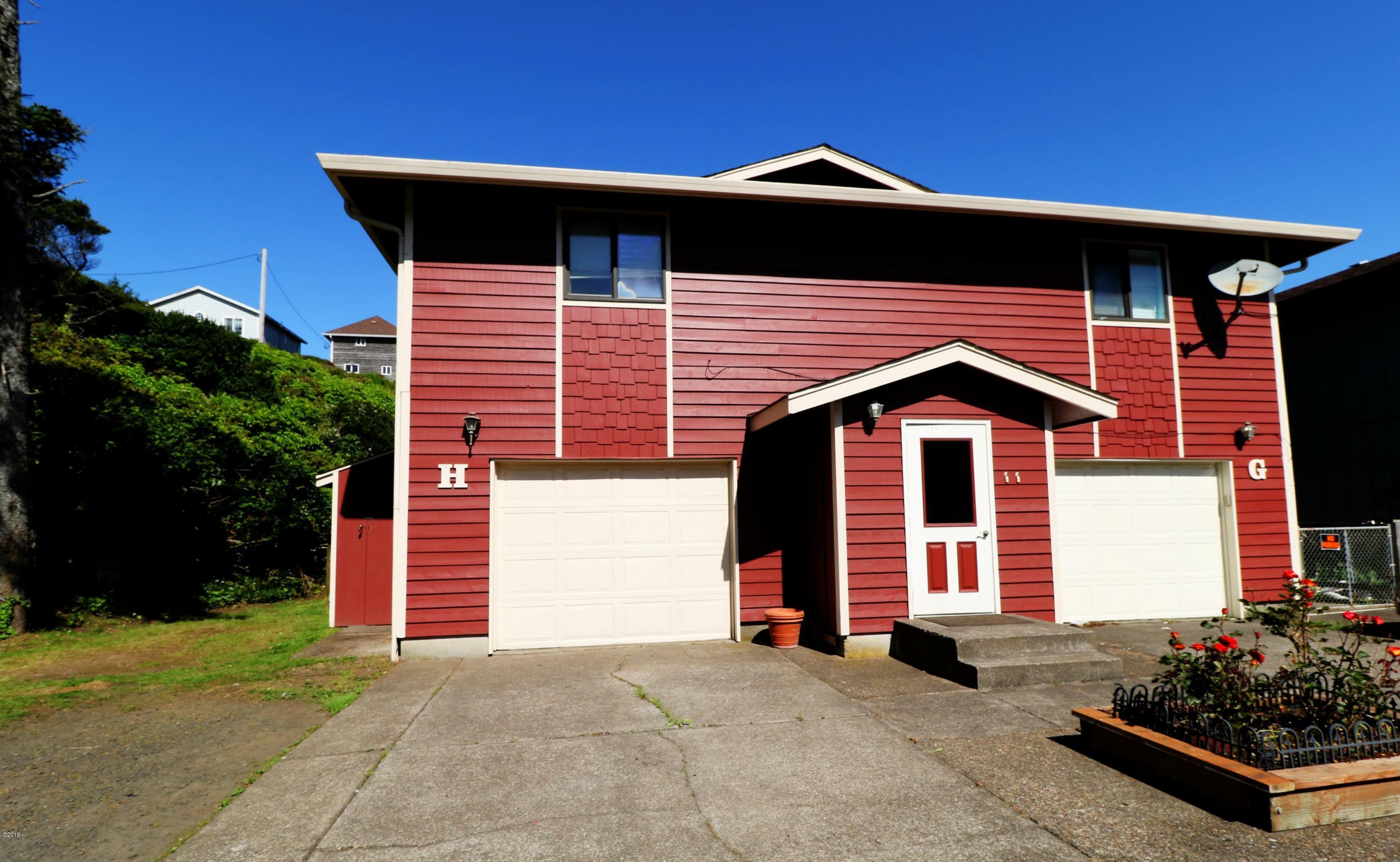 Property Photo:  630 SW Fall St. H  OR 97365 