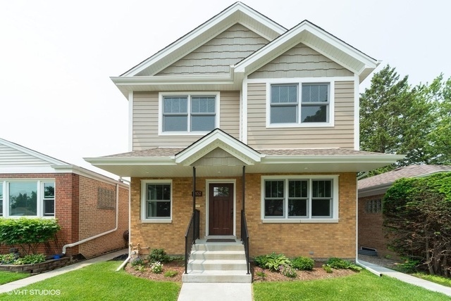 Property Photo: 7452 North Ottawa Avenue IL 60631