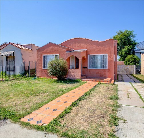 Property Photo:  607 W 111th Place  CA 90044 