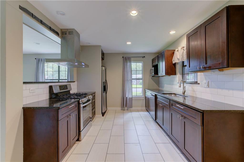Property Photo:  4607 S Forest Drive  TX 78745 