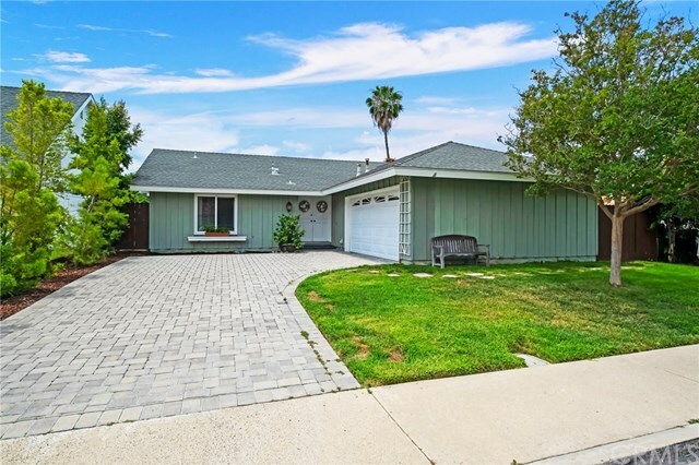 Property Photo:  23701 Calle Hogar  CA 92691 