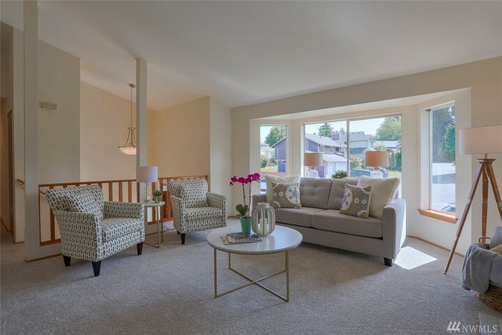 Property Photo:  17116 37th Ave W  WA 98037 