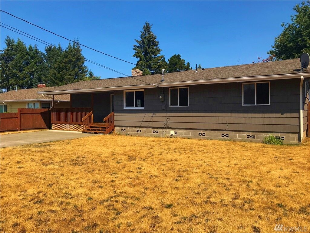 Property Photo:  1404 Eshom Rd  WA 98531 