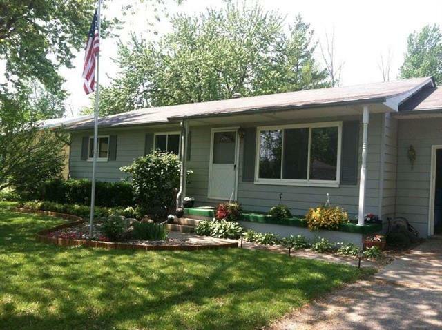 Property Photo:  925 Moore  MI 48423 