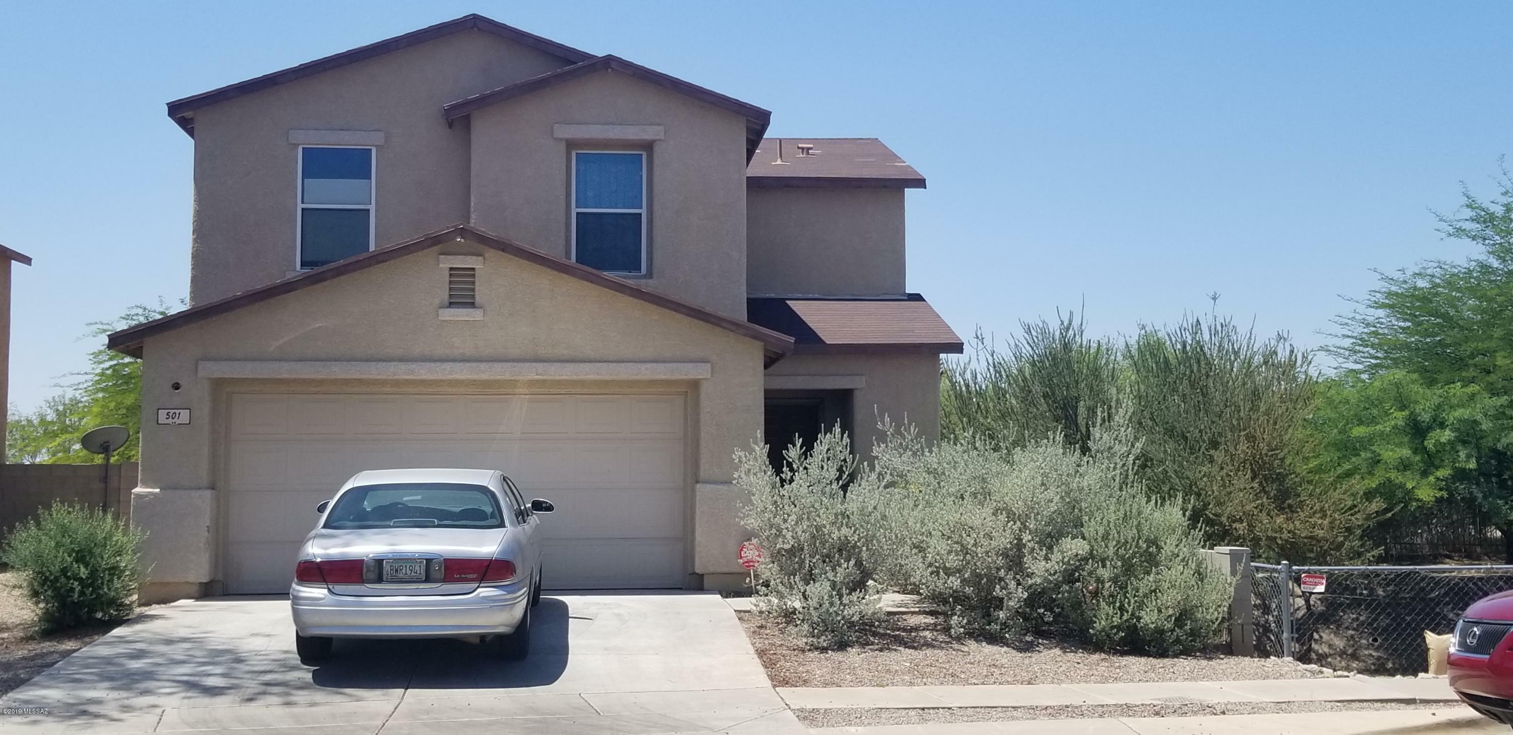 Property Photo:  501 W Hammerhead Way  AZ 85706 