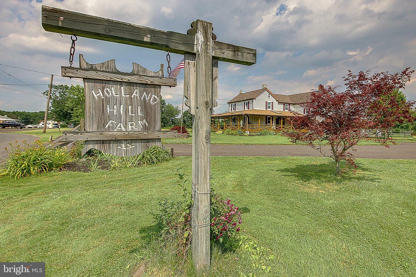 Property Photo:  473 Hill Road  PA 18944 