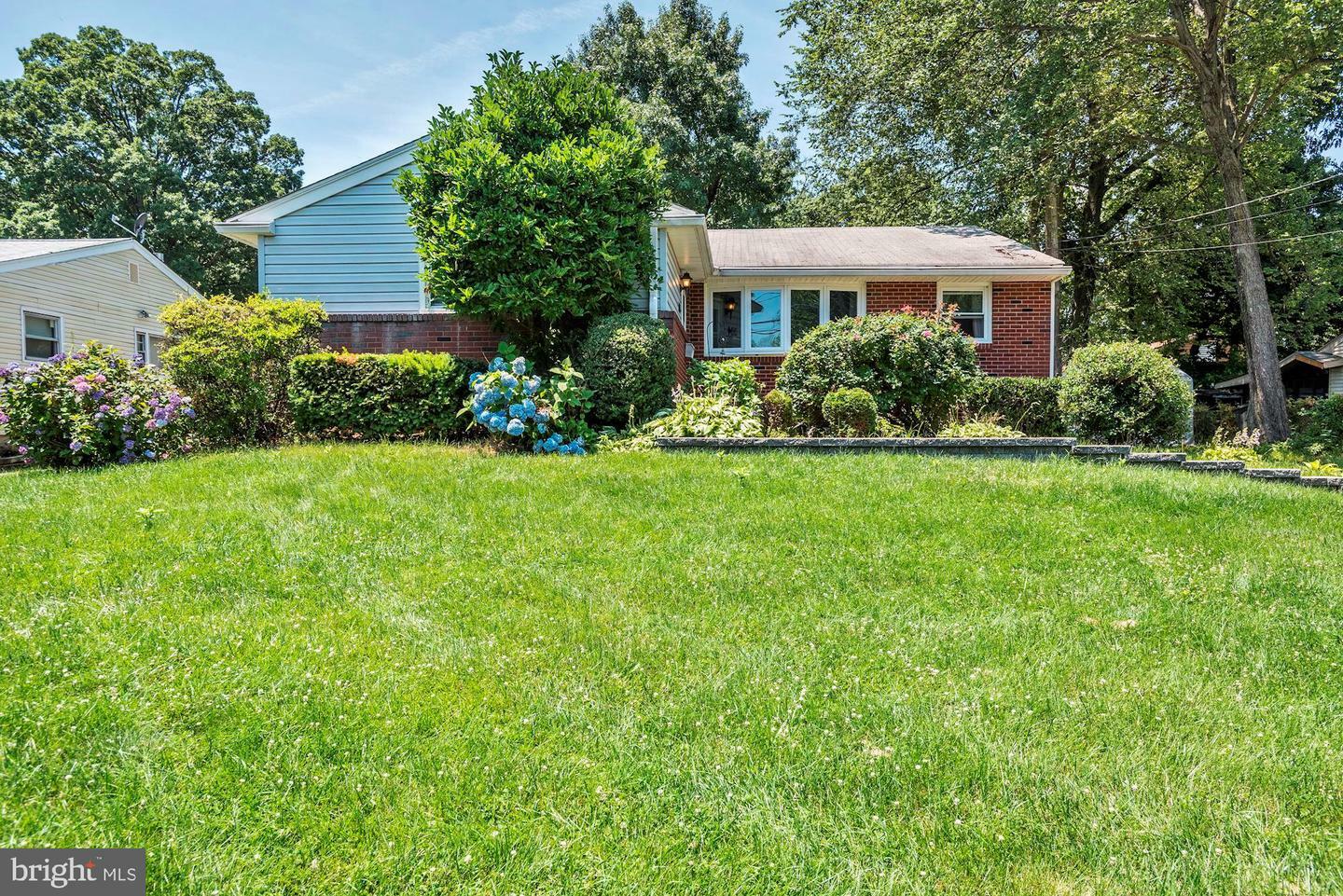 Property Photo:  204 Woodland Avenue  NJ 08002 