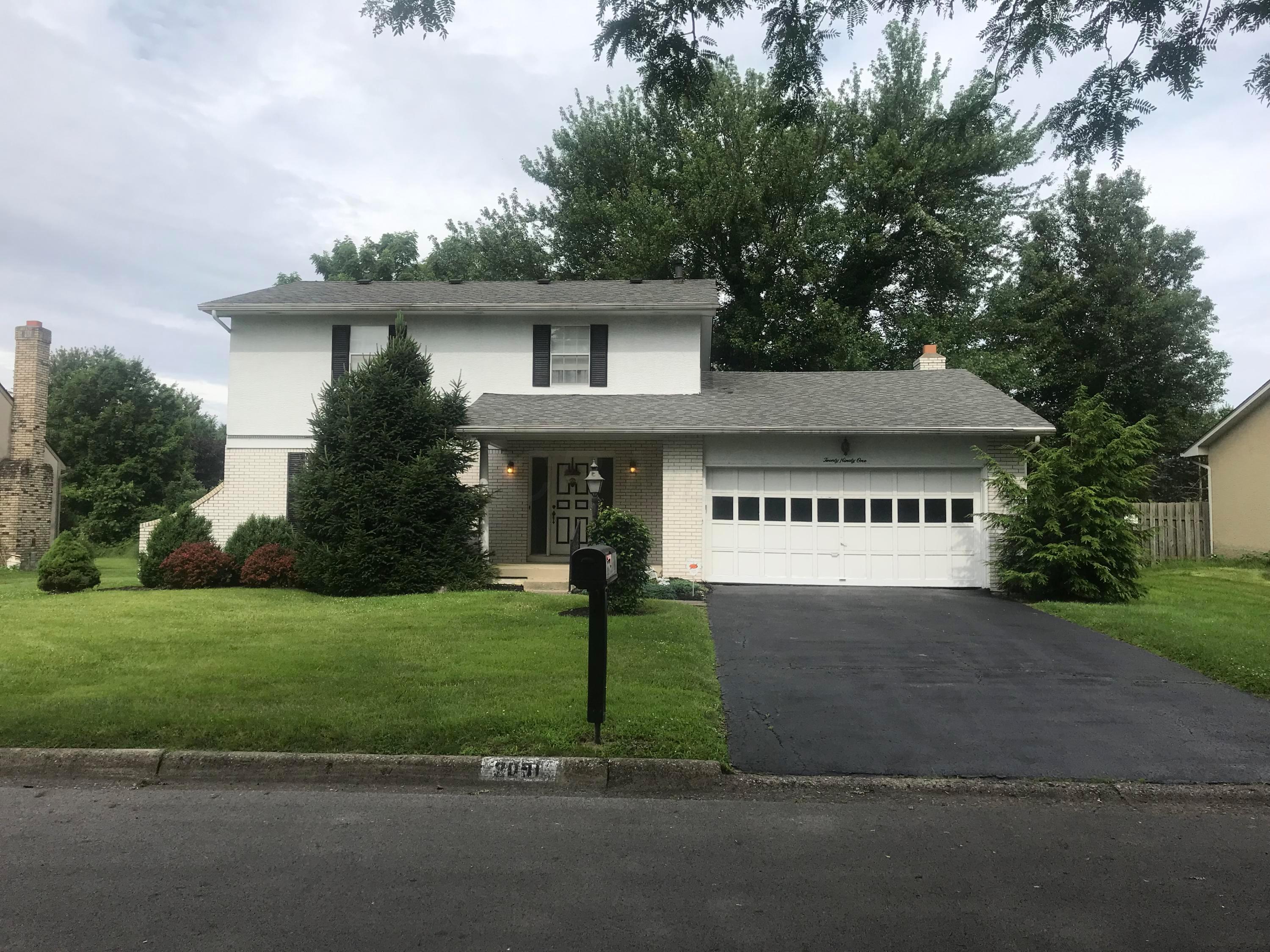 Property Photo: 2091 Prestwick Drive OH 43232