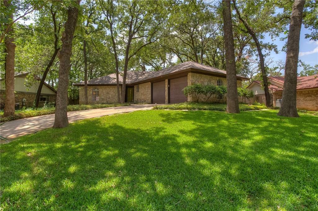 Property Photo:  4404 Valleycrest Drive  TX 76013 