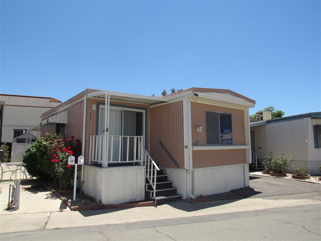 Property Photo:  1174 E Main St 32  CA 92021 