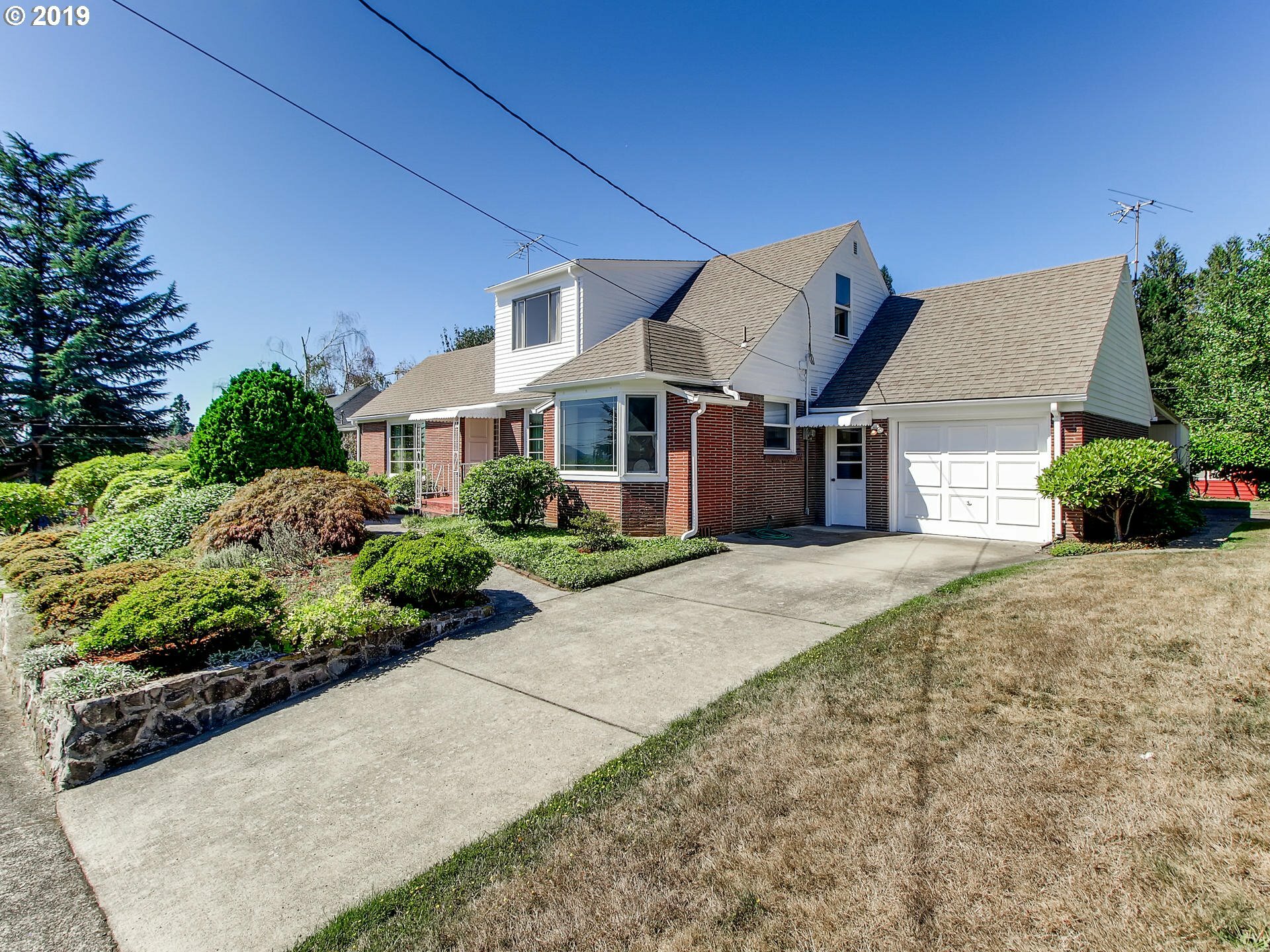 Property Photo: 1201 NE 5th Ave WA 98607